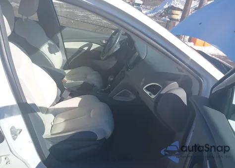 2013 Dodge Dart Limited z USA, uszkodzony, nr VIN 1C3CDFCA1DD336994